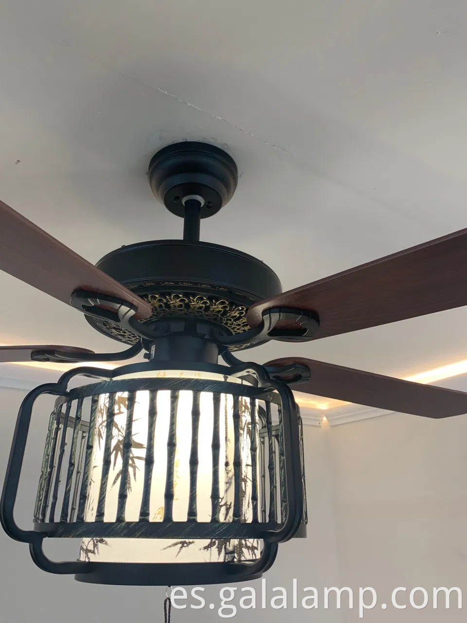 Lámpara de ventilador de techo chino vintage para salones de vida y comedor